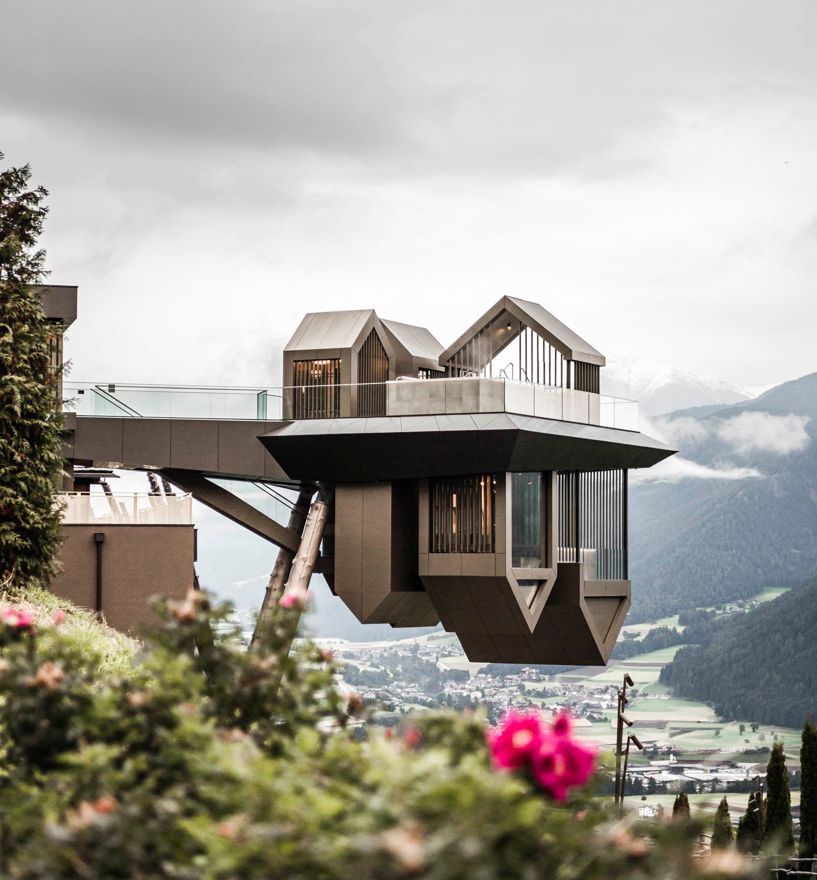 Projekt: Hotel Hubertus Heaven & Hell Olang - Tip Top Fenster & Systeme - Verglasungen und Fenster im Glas