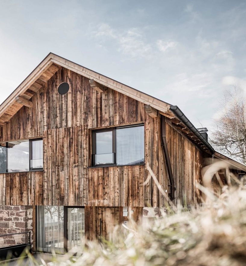 Projekt: Wohnhaus St. Ulrich - Tip Top Fenster & Systeme - Türen und Fenster aus Südtirol