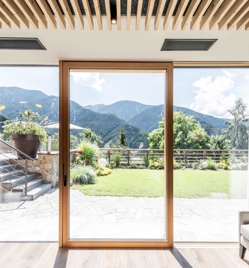 Projekt: Hotel Sonnwies Lüsen - Tip Top Fenster & Systeme - Verglasungen und Hebe-Schiebetüren aus Südtirol