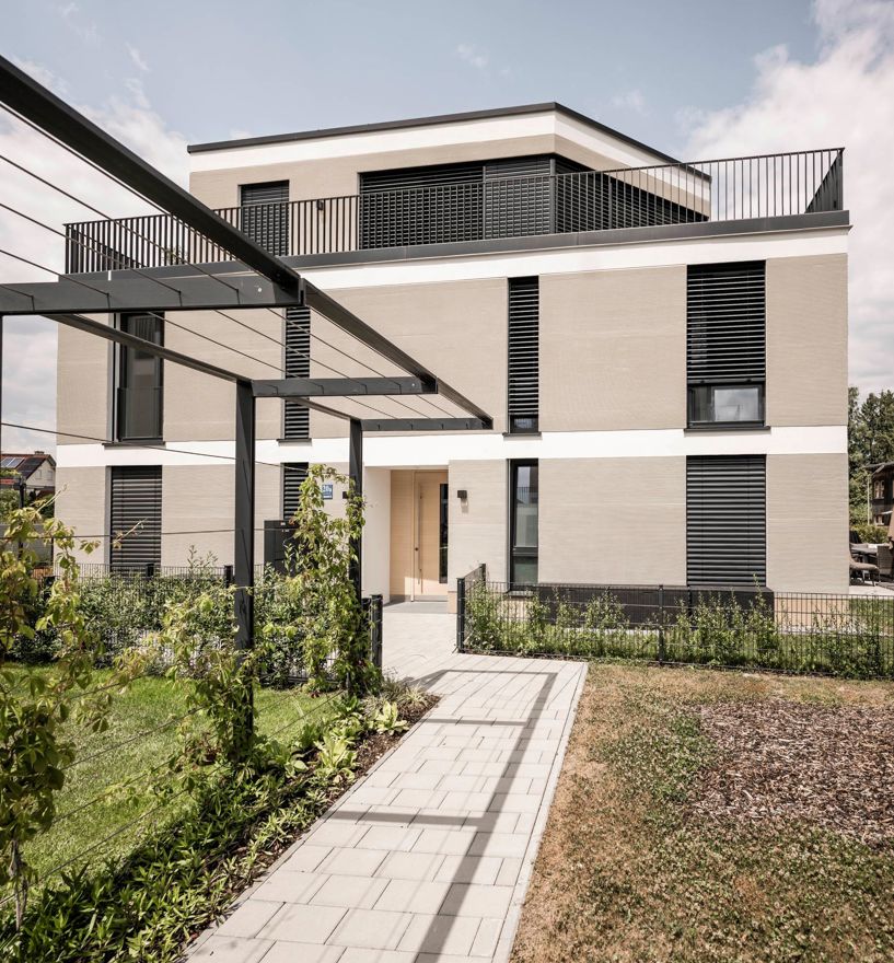 Projekt: Wohnbau München - Tip Top Fenster & Systeme - Fenster mit Raffstore aus Südtirol