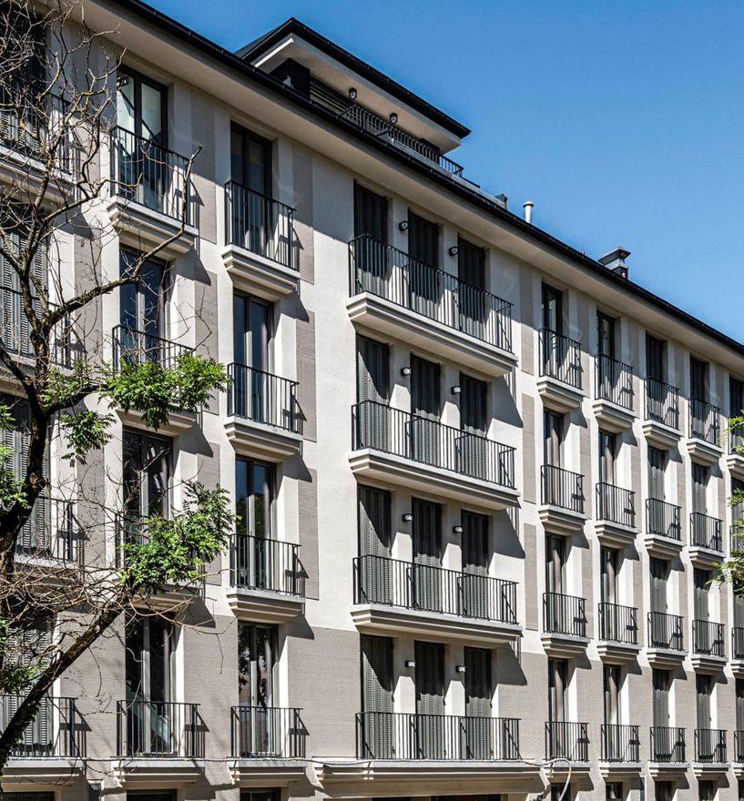Projekt: Stadthaus - Tip Top Fenster & Systeme - Fenster und Jalousien aus Südtirol