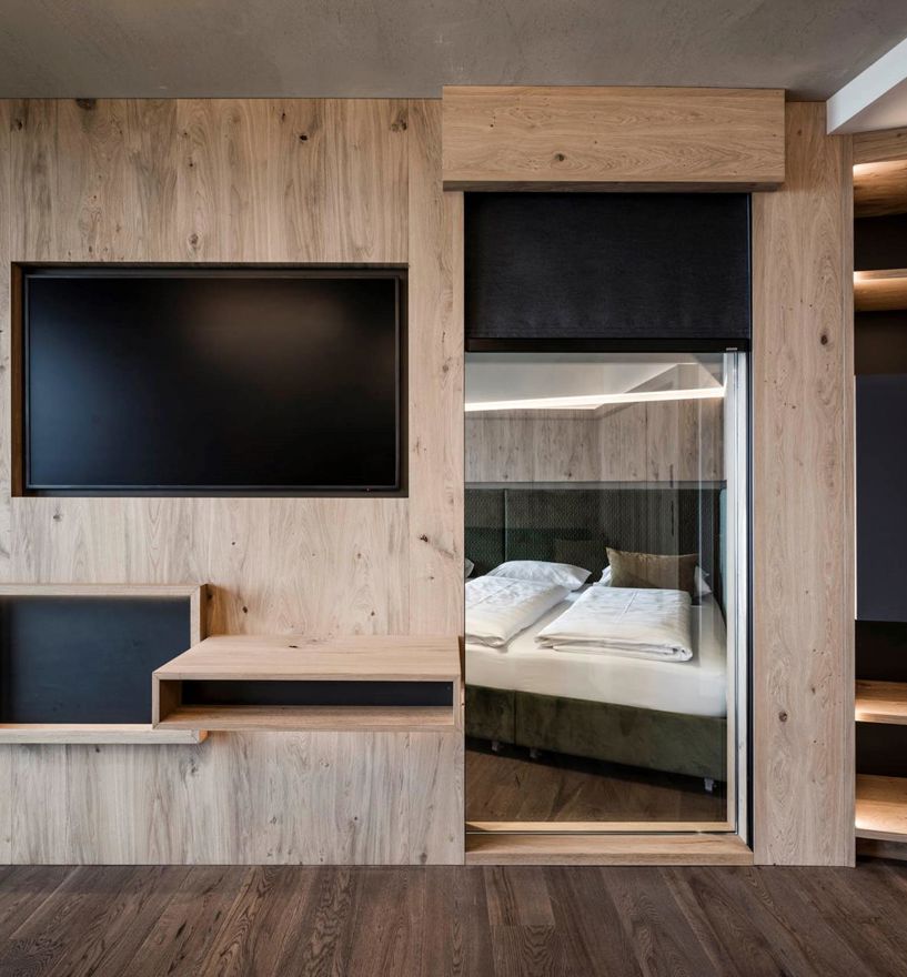 Projekt: Hotel Panorama Hofern - Tip Top Fenster & Systeme - Verglasungen und Fenster mit Zip-Verdunkelung aus Südtirol