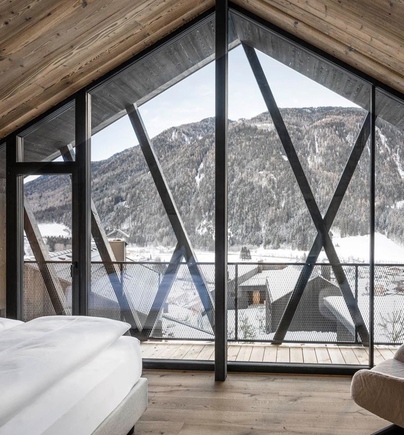 Projekt: Amus Chalets Antholz - Tip Top Fenster & Systeme - Verglasungen und Fenster